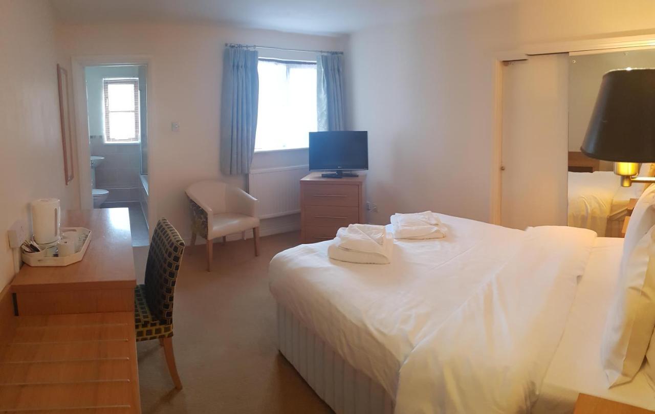 Marsh Farm Hotel Свіндон Екстер'єр фото