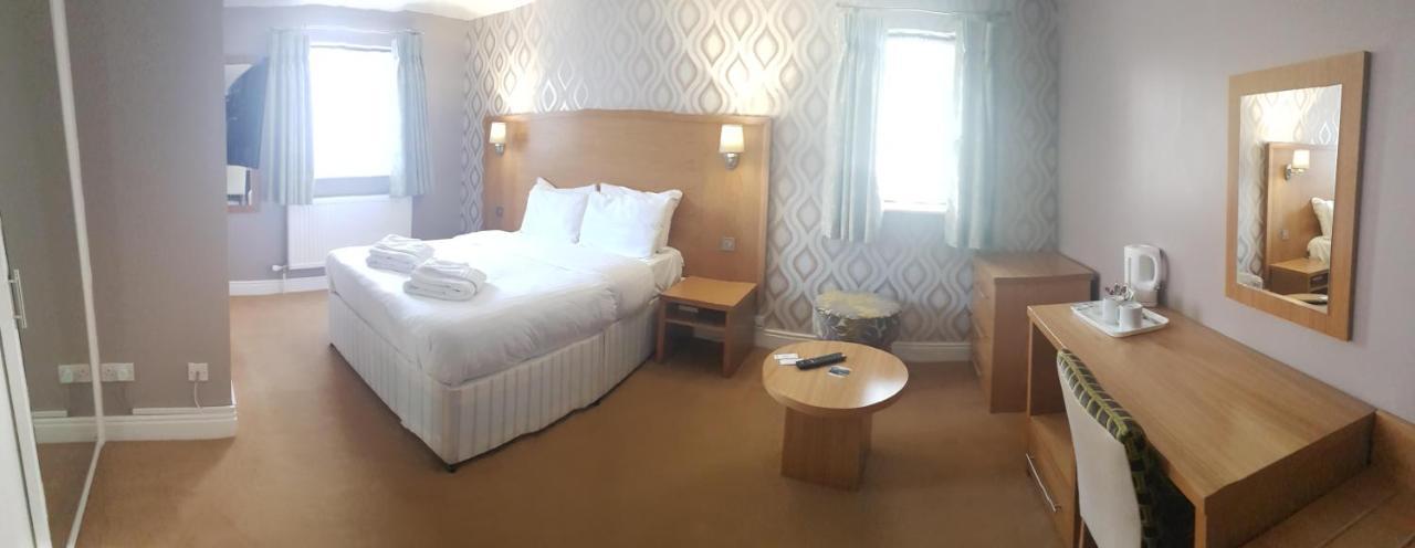 Marsh Farm Hotel Свіндон Екстер'єр фото