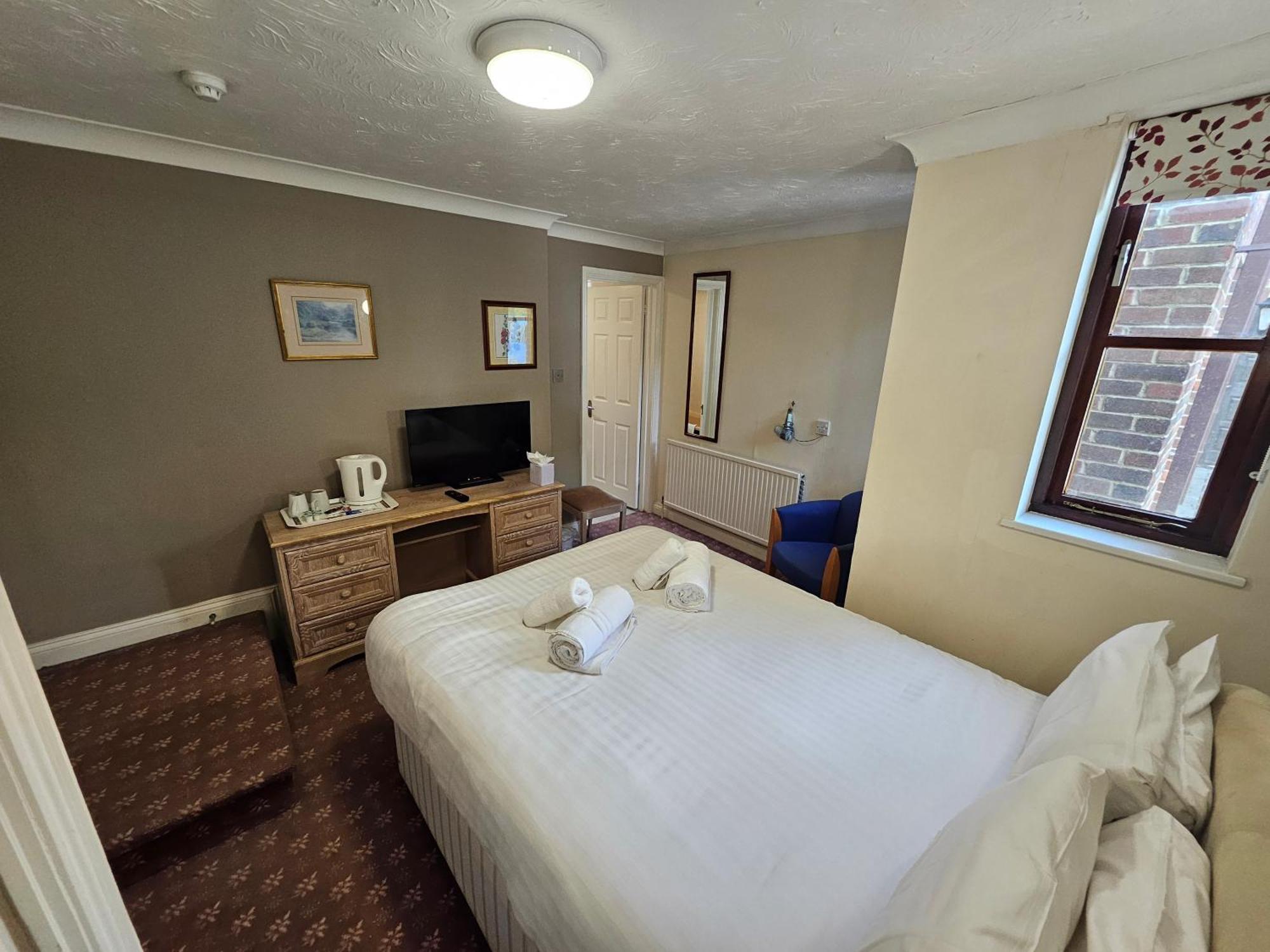 Marsh Farm Hotel Свіндон Екстер'єр фото