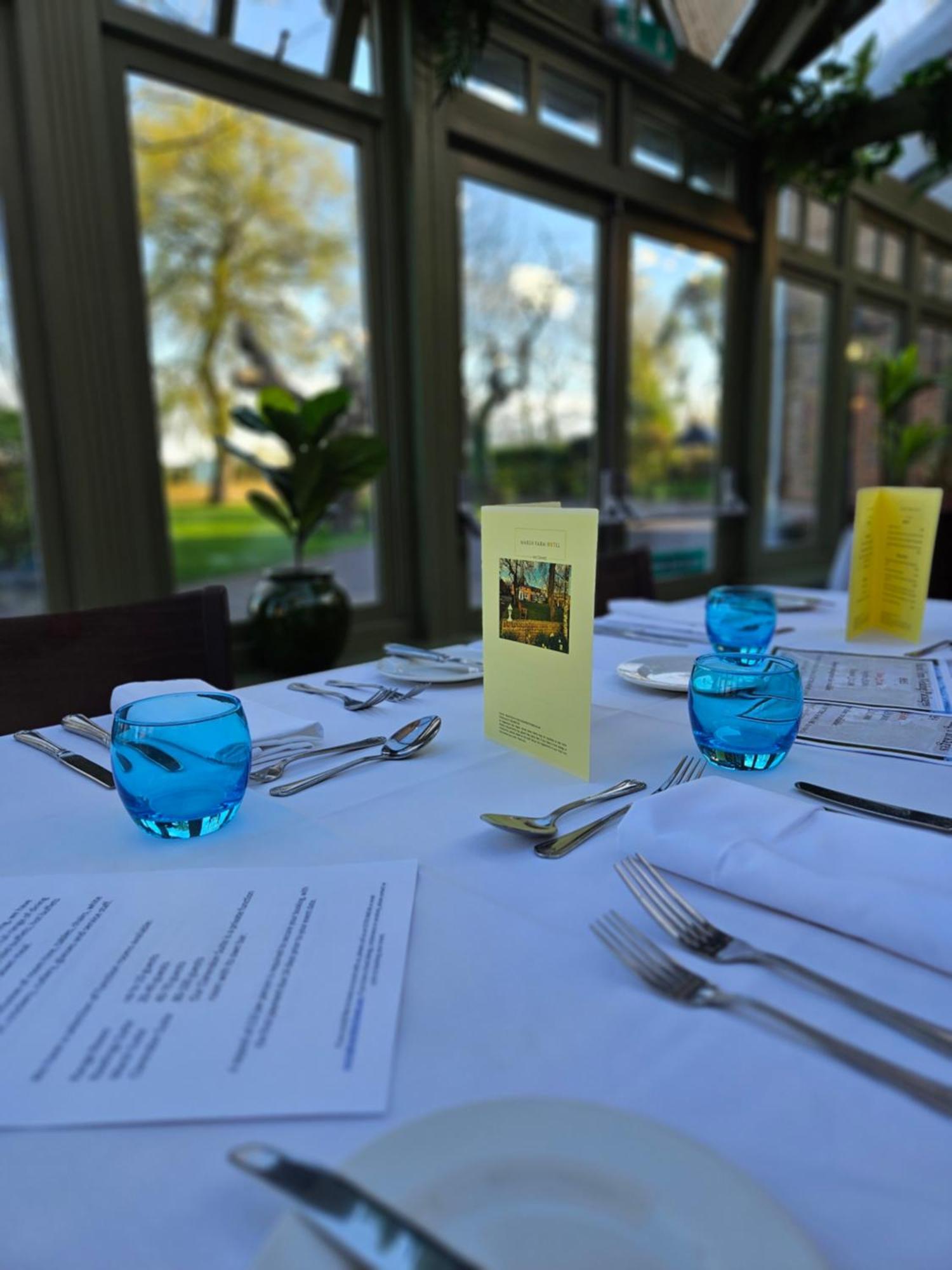 Marsh Farm Hotel Свіндон Екстер'єр фото